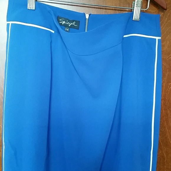 Pencil Skirt New Without Tag - Picture 2 of 4